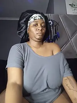 CocoBootyyy webcam