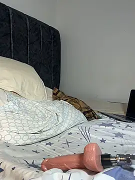 Bella045 webcam