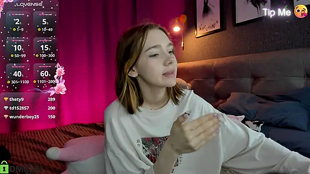 Lesi_Moonie01 webcam