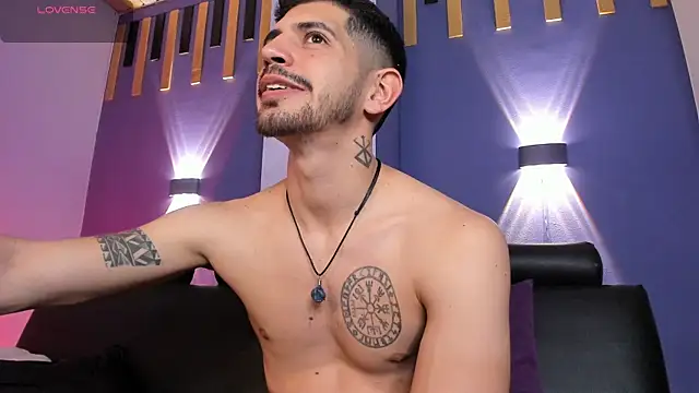 AlejandroStormm webcam