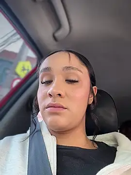 Isabella-Teen webcam
