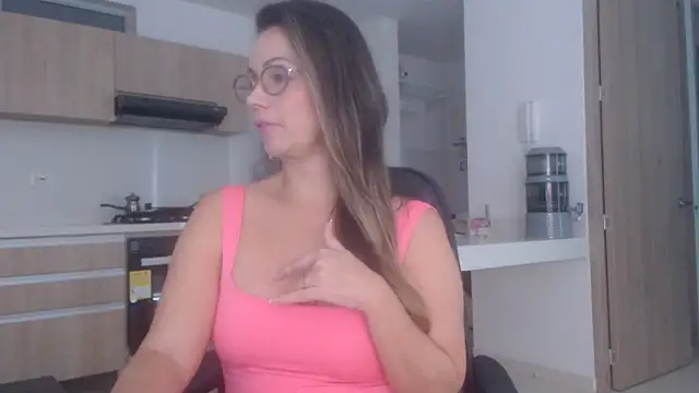 LovePaula webcam