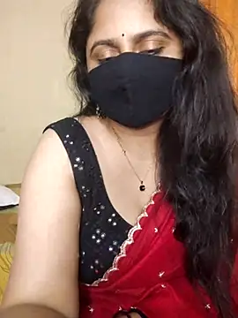 Sravvi499 webcam