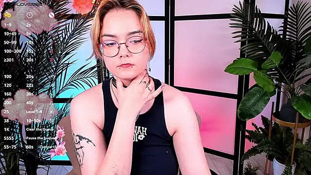 Lily__Evans webcam