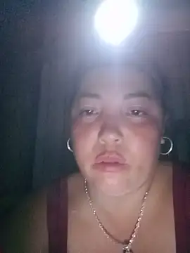 sary-hot2x webcam