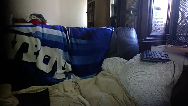 KinkyTOMan webcam