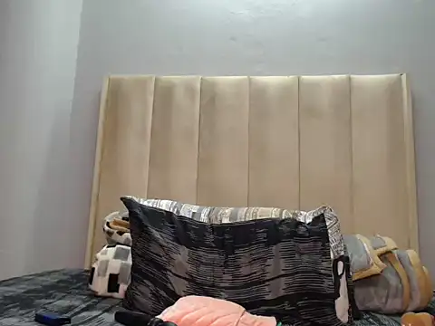 QueenZara_202 webcam