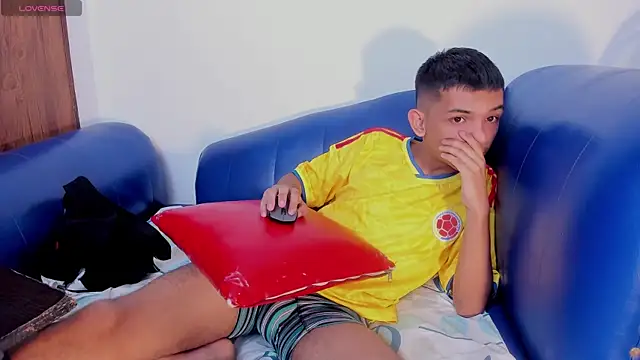 littlecum18 webcam