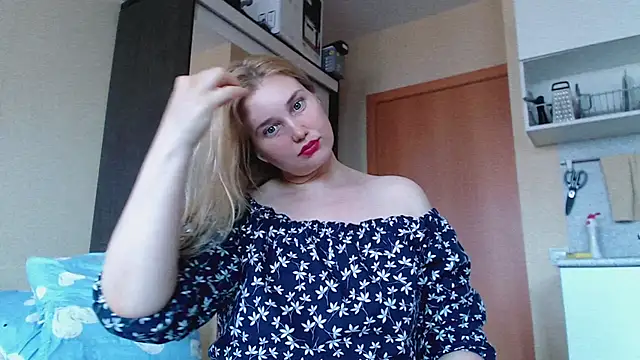 mmmPinUpGirl webcam
