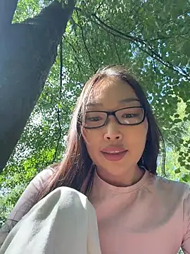 trytomakememoam webcam