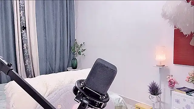Laura_520 webcam