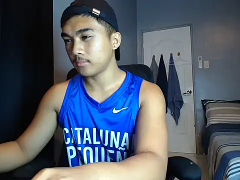 pinoyAdrianneXXX live cam