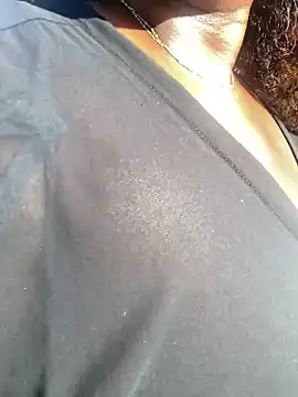 terrestrial-mermaid live cam
