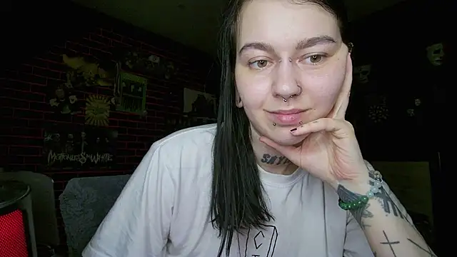MessalinaOfficial webcam
