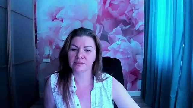 LunaKissesx webcam