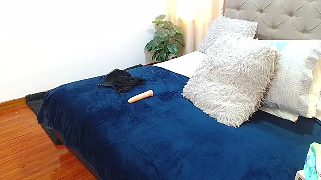 sasi_luna webcam