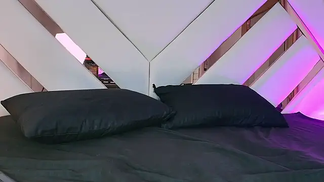Noa_butterfly_ live cam