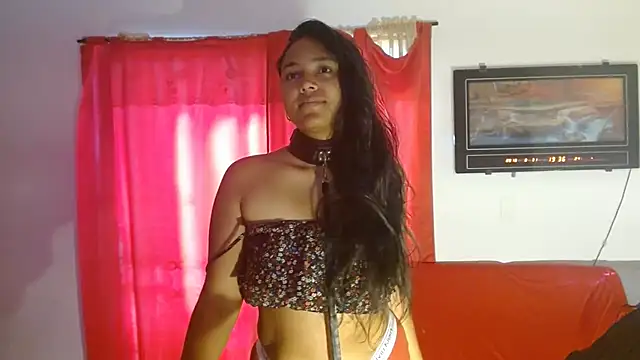 Chiara_petterson live cam on StripChat