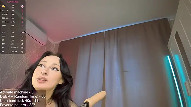 Juicy_Vikki webcam