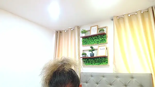 sasi_luna webcam