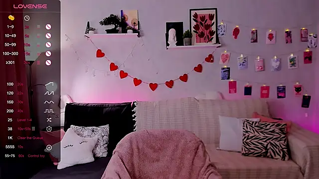 velvet_cherry_ webcam