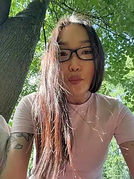 trytomakememoam webcam