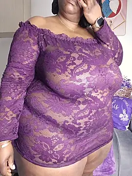ThickianaRider live sex cam