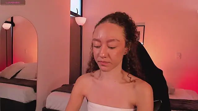 ChloeMoreti webcam
