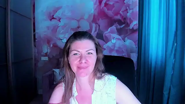 LunaKissesx webcam