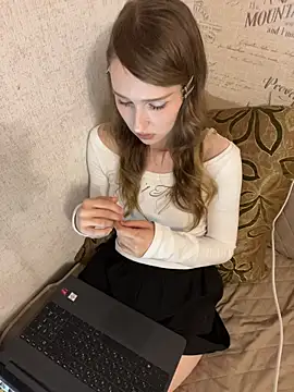 MeowyChans live sex cam