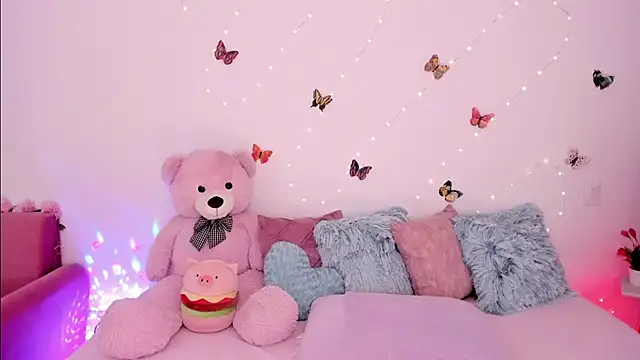 Zara_uwu_ webcam