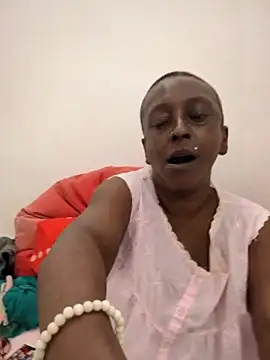 mamakarma1403 webcam
