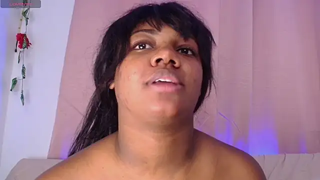 Daphnewalker__ webcam
