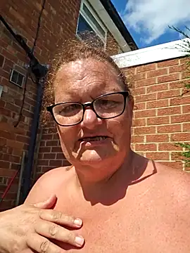 MissQueenBeex webcam
