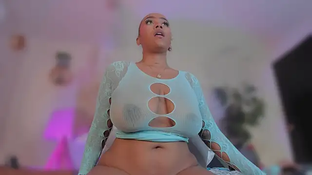 YariRose webcam