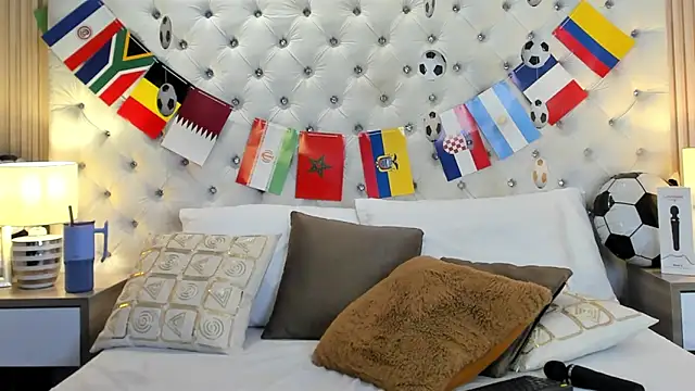 VaniaRouse webcam