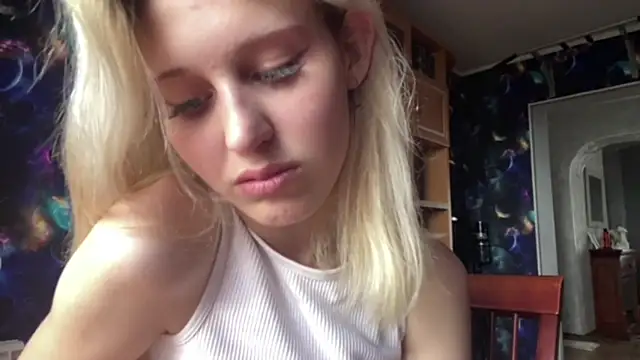 Nelly_Gilbert webcam
