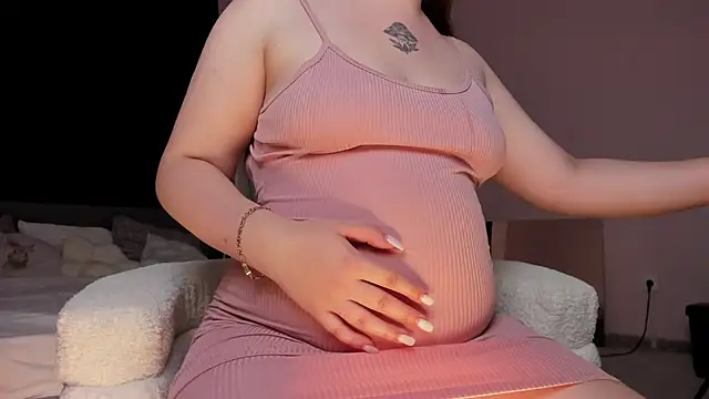 elara_boreall webcam