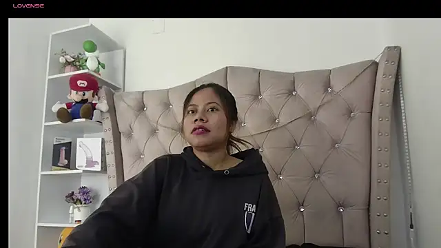 Madi_cutee webcam