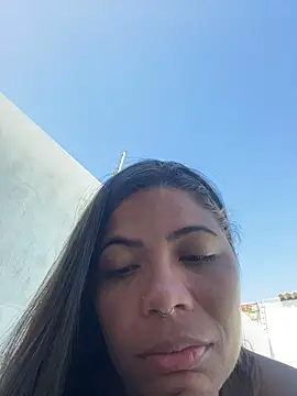 ZahraAmira_ webcam