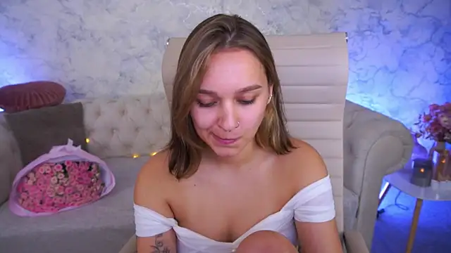 FlirtyMusa webcam