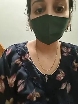 tamil_shalini (F milf) - Lips