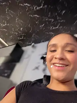 Isabella-Teen webcam