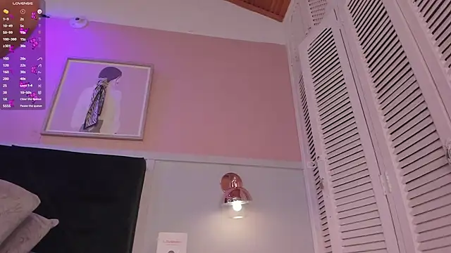 elodie_walker webcam