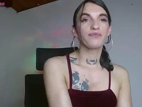Scarlett_crastrawberry webcam