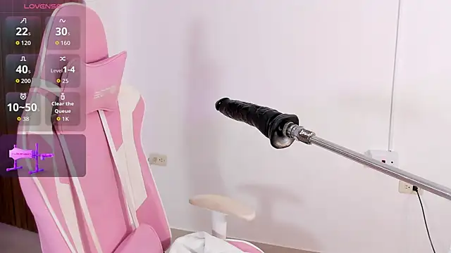 Maddy_red_ webcam