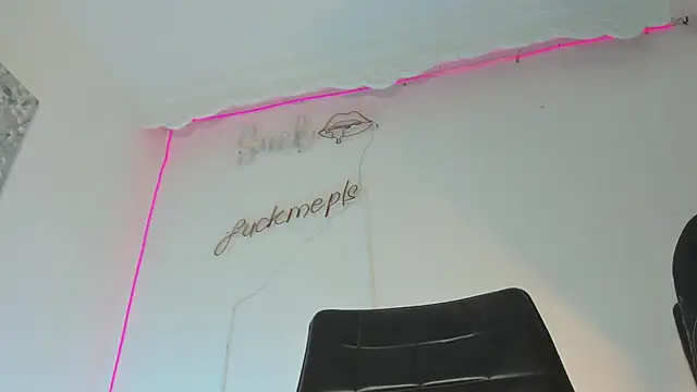 Rpoolrboy webcam
