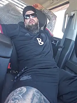Beardedtattood webcam