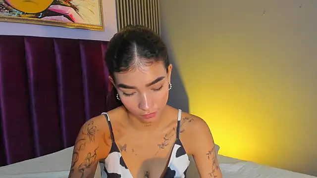 LauraAristizabal webcam