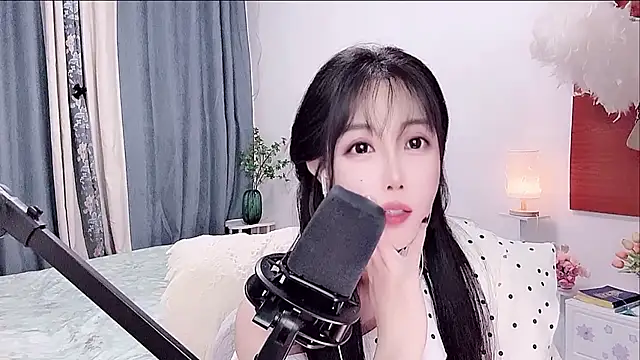 Laura_520 webcam